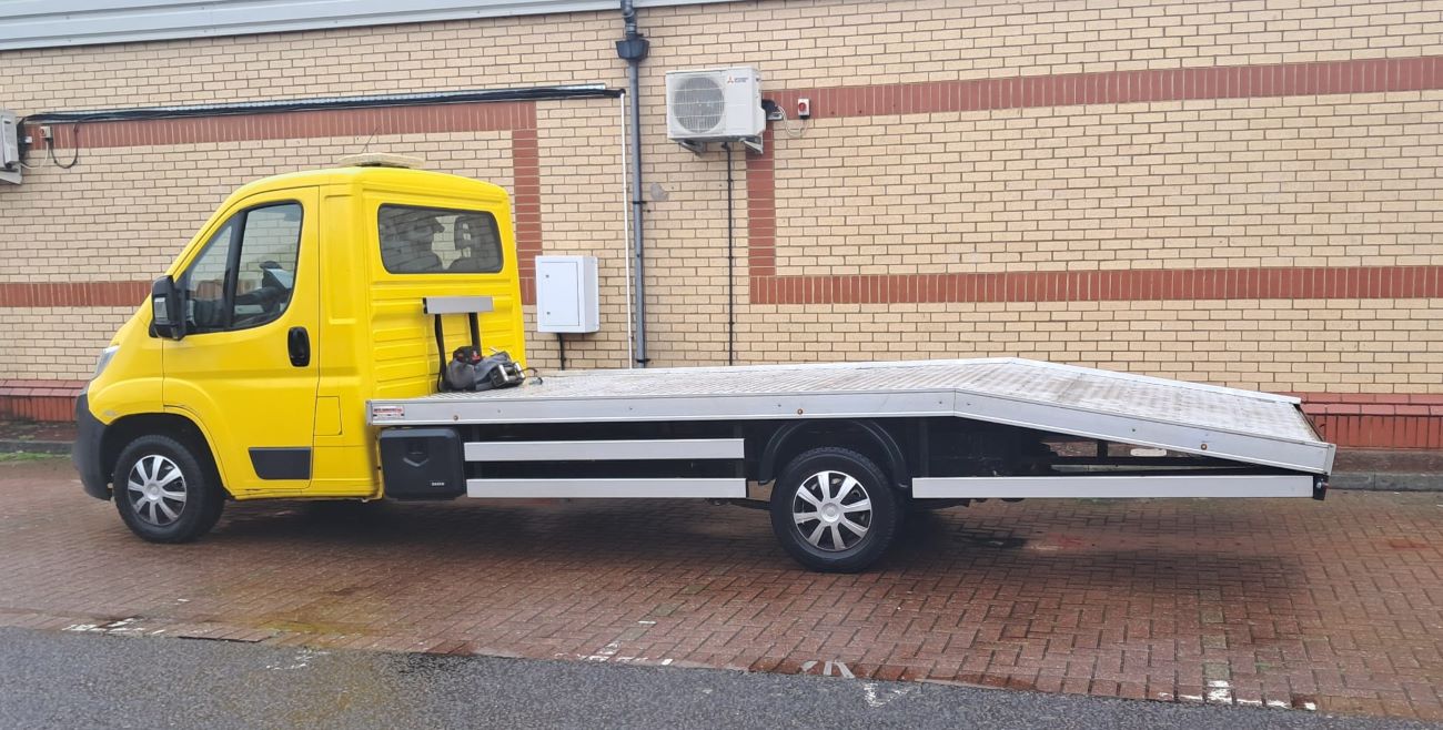 VIT CAR RECOVERY  on the Car Carry Transport HUB